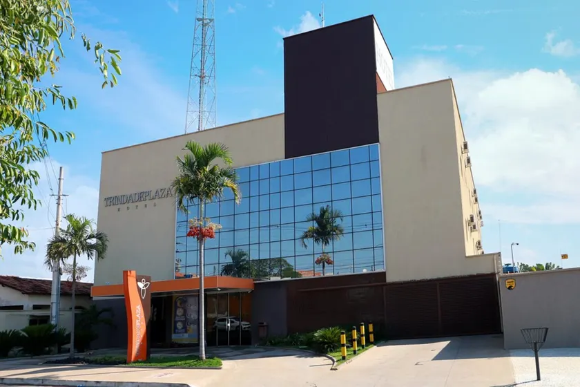 Trindade Plaza Hotel - Image 1