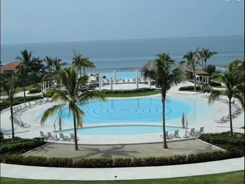 Luxury Beachfront Condo at Del Canto Residences - Amazing Views! - Image 1