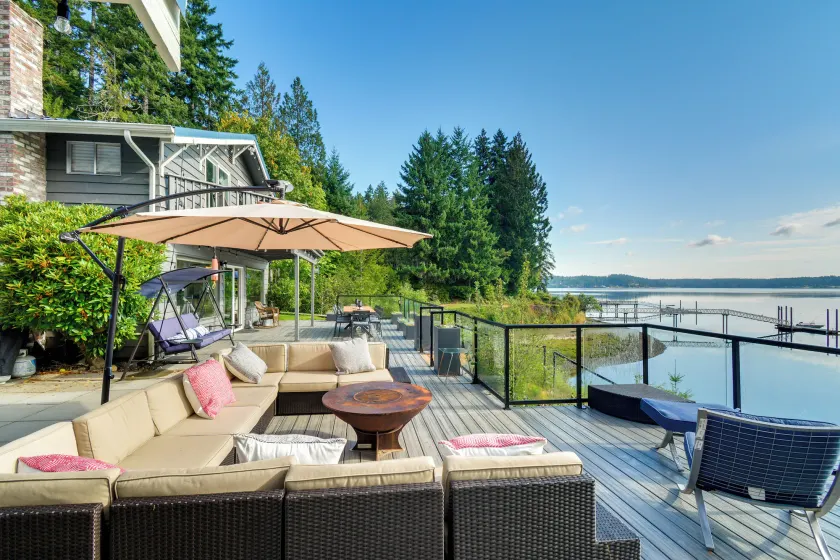 Waterfront Allyn Retreat w/ Guest House & Beach! - Image 1