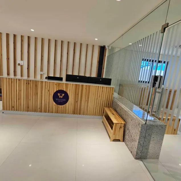 Western Suites - Reception