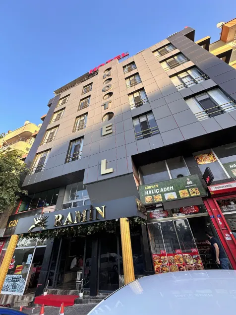 Ramin Hotel - Image 1