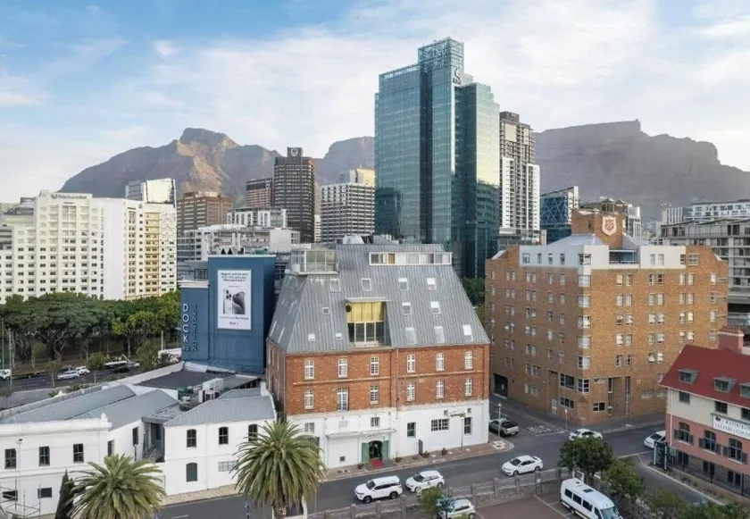 ONOMO Hotel Waterfront - Image 1