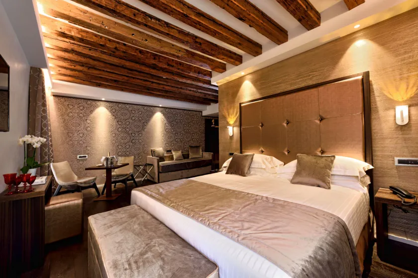 Rosa Salva Hotel - Image 1