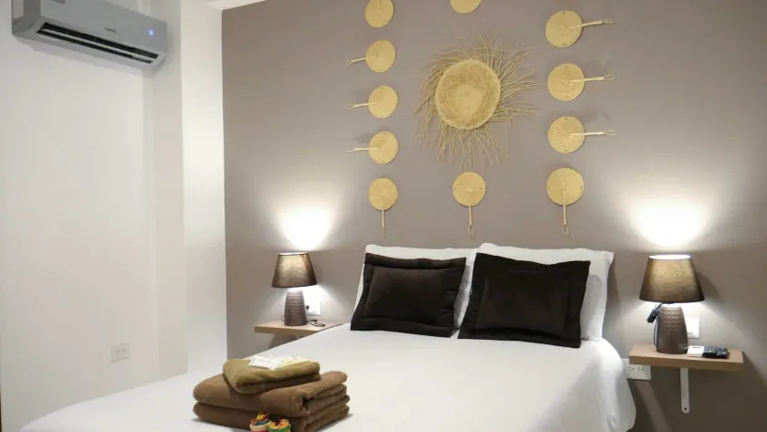 Park View Hostel & Suites - Image 1