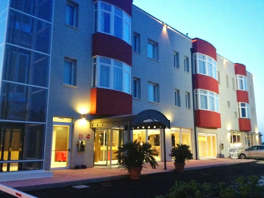 Formula International & Puravita SPA - Image 1