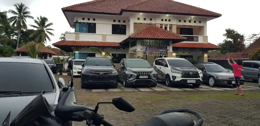 Hotel pondok putri - Image 1