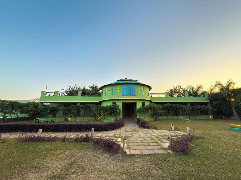 GREEN VALLEY SARISKA - Image 1