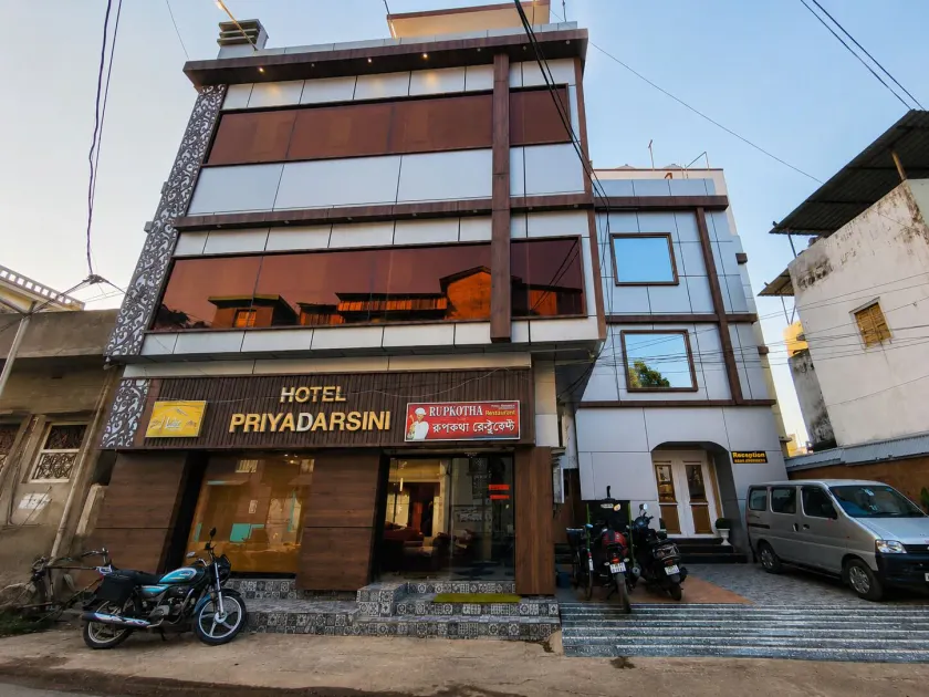 Hotel Priyadarsini - Image 1