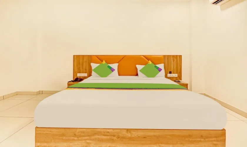 Hotel Fun Regency Vitthalapur Gujarat - Image 1