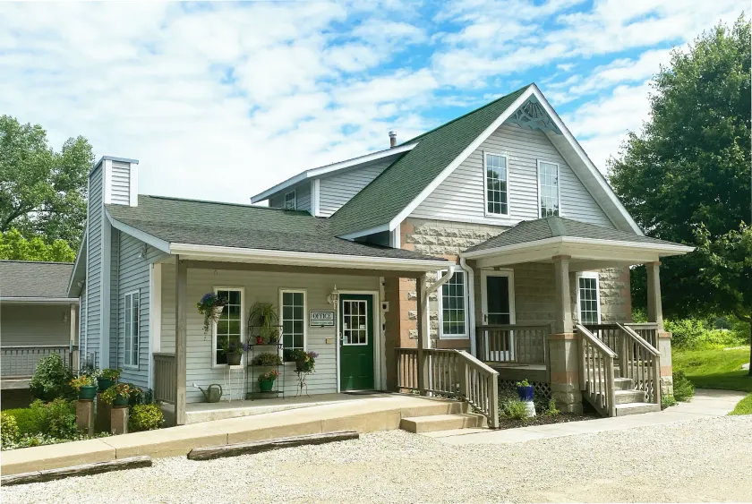 Green Gables Inn - Image 1
