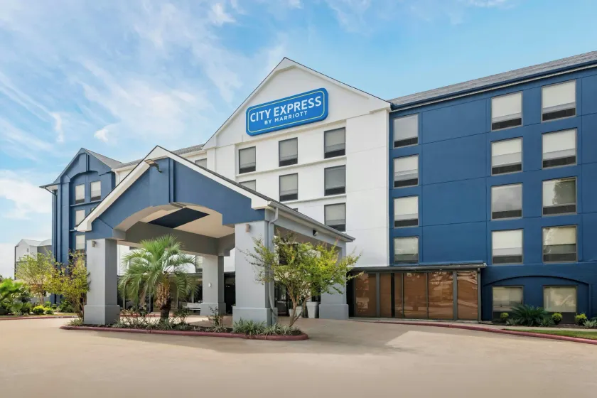 City Express by Marriott I-10 West Energy Corridor - Image 1