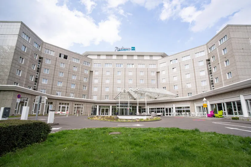 Radisson Blu Hotel Dortmund - Image 1