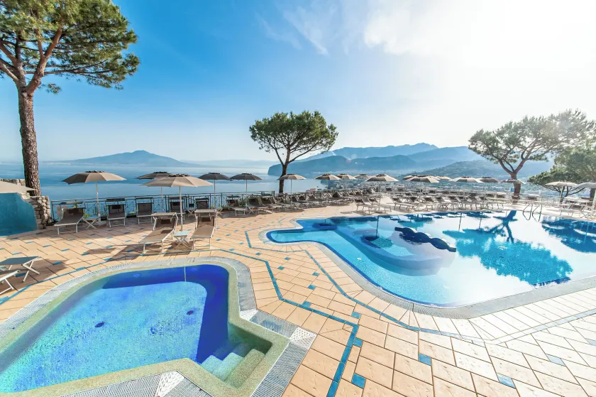 Grand Hotel President - Image 1