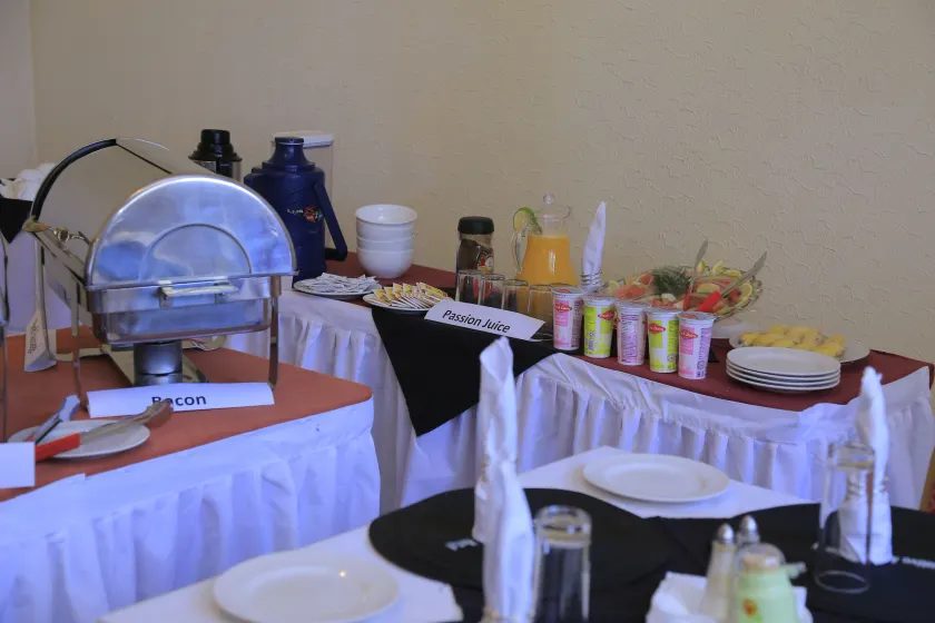 Executive Airport Hotel - Image 1