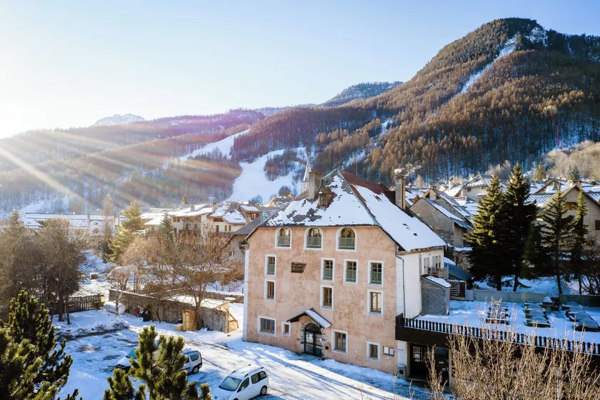 Auberge de Jeunesse HI Serre-Chevalier - Image 1