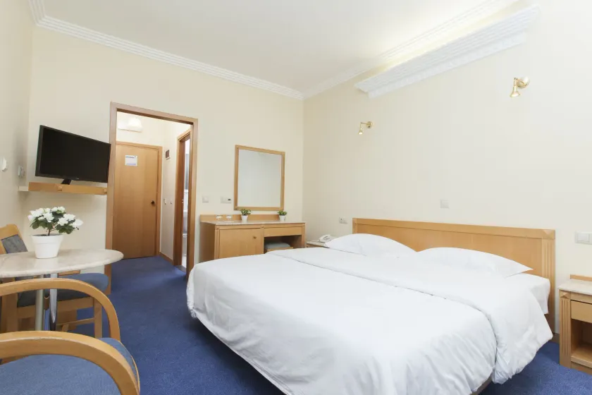 Telioni Hotel - Image 1