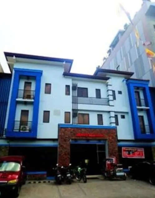 Hidden Pearl Hotel (Janus Luxury Suites) - Image 1