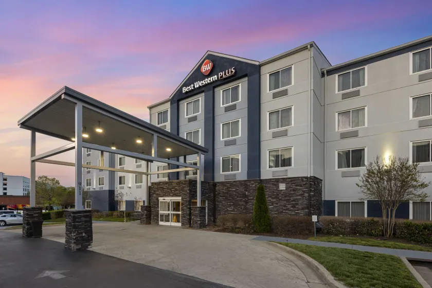 Best Western Plus Nashville Airport Hotel - BNA - Image 1