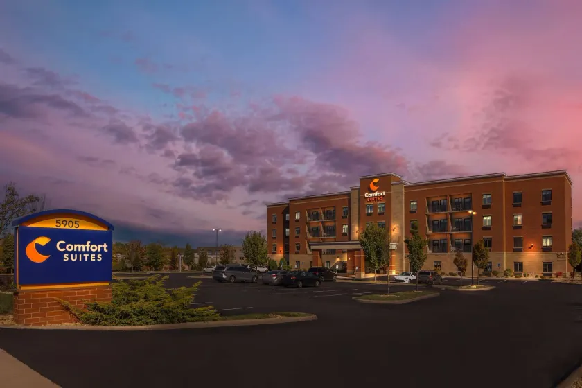 Comfort Suites Florence - Cincinnati South - Image 1