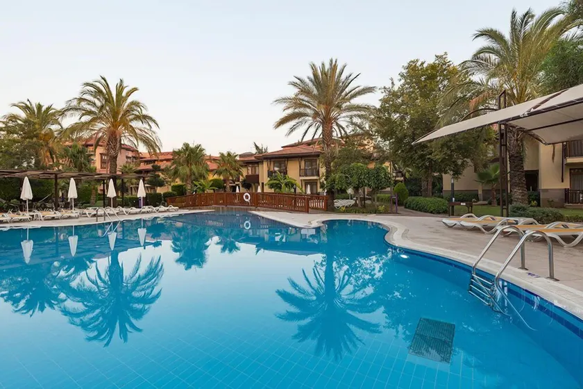 Club Hotel Felicia Village - Image 1