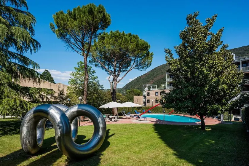 Albornoz Palace Hotel - Image 1
