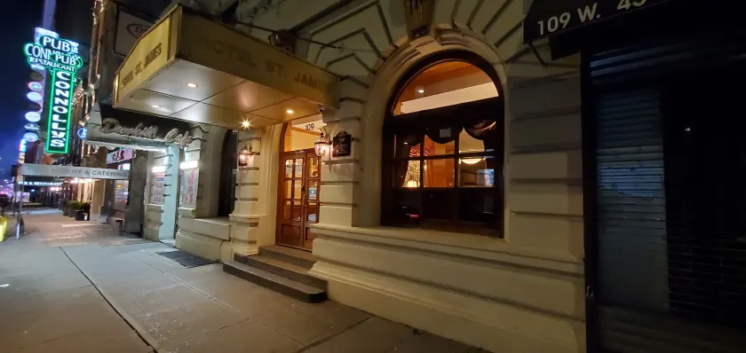 Hotel St. James - Image 1