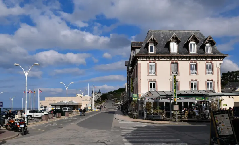 Hotel De Normandie - Image 1