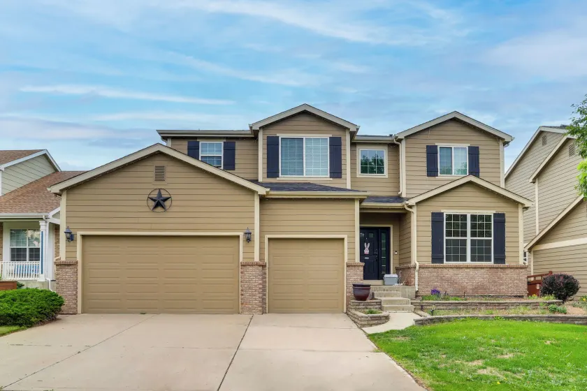 5 Mi to Barr Lake! Suburban Family Retreat - Image 1