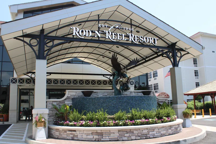 Rod 'N' Reel Resort - Image 1