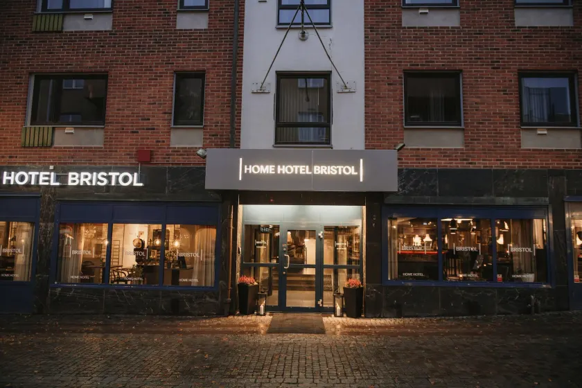 Home Hotel Bristol - Image 1