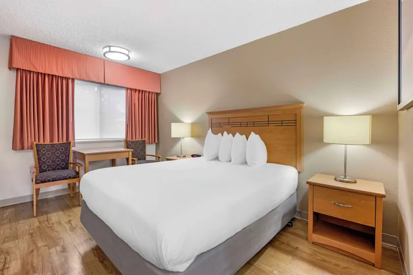 Best Western Aladdin Inn - Image 1