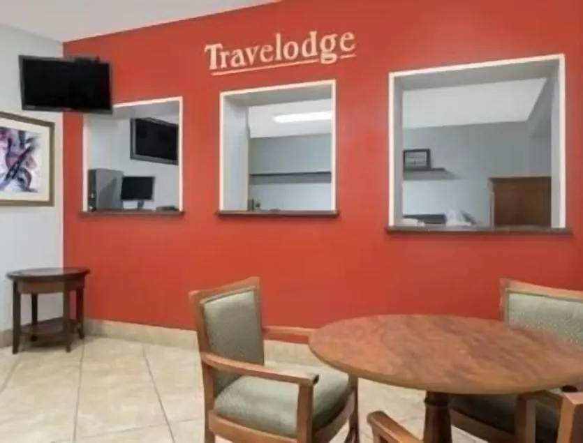 Travelodge by Wyndham Klamath Falls - Hall
