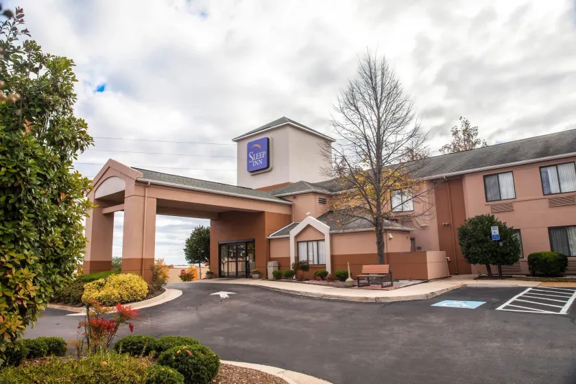 Sleep Inn Woodbridge - Potomac Mills - Image 1