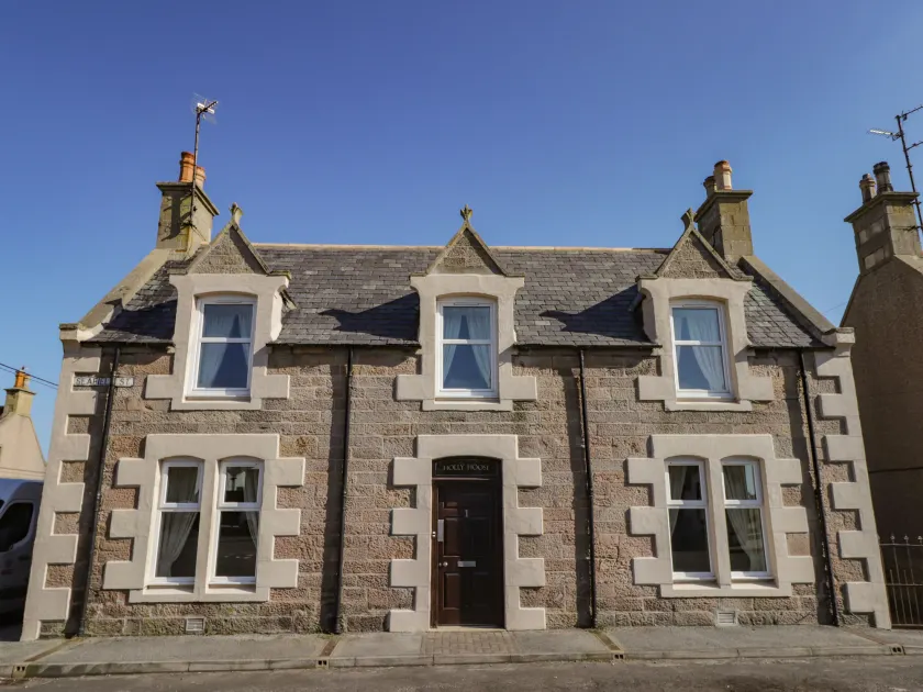 Holly Hoose - Image 1