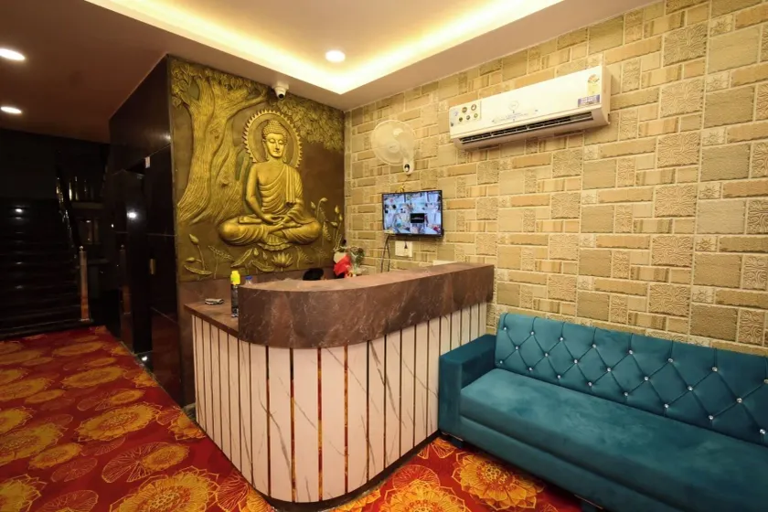 Hotel Vijay Palace - Lobby