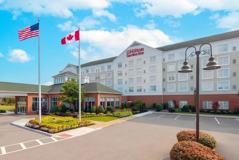 Hilton Garden Inn Buffalo Airport - Image 1