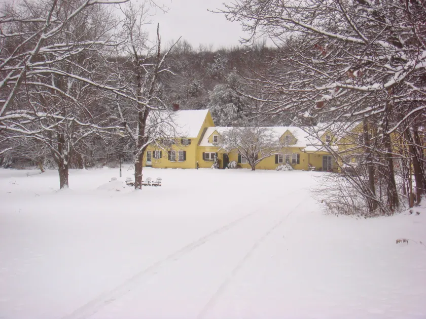 Fiddler's Green Inn - Image 1