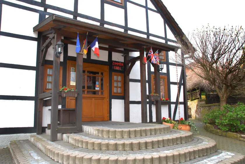 Hotel Alte Schule - Image 1