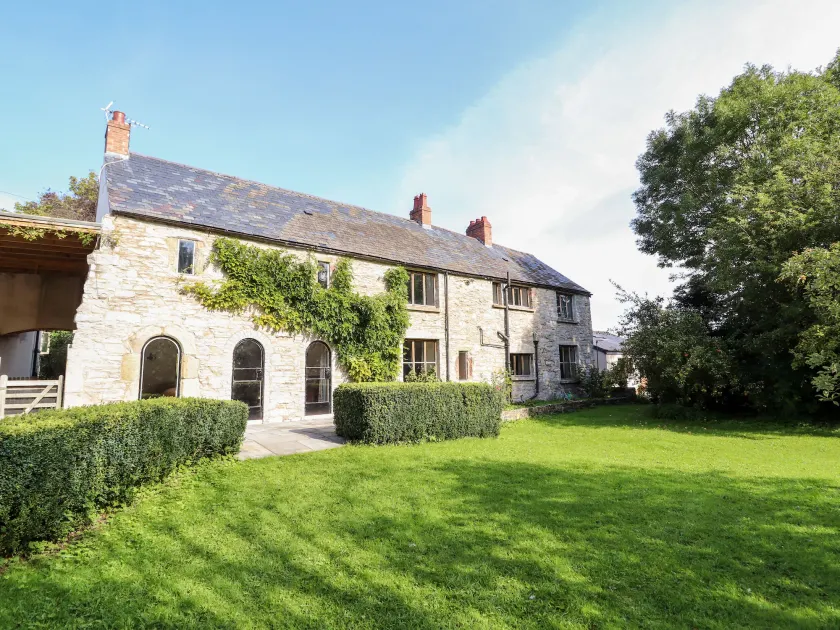 Abbey Cottage - Image 1