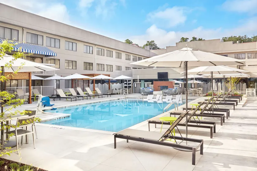 DoubleTree Suites by Hilton Nashville Airport - Image 1