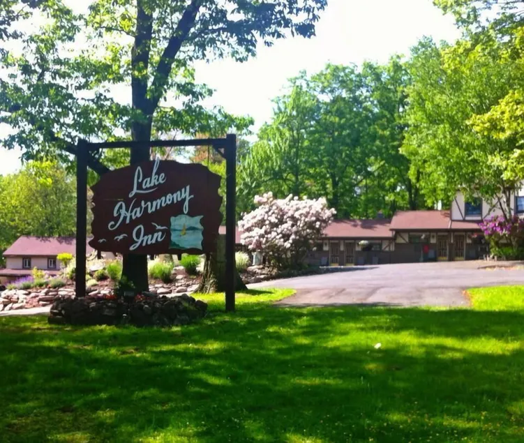 Maison en bord de lac située au Lake Harmony Inn - Image 1