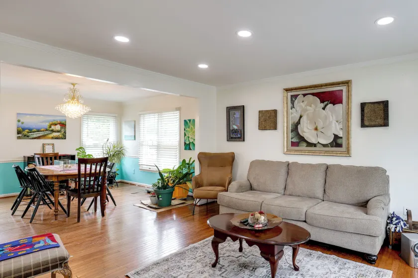 Easy Transit to DC! Family Home w/ Fenced Yard - Image 1