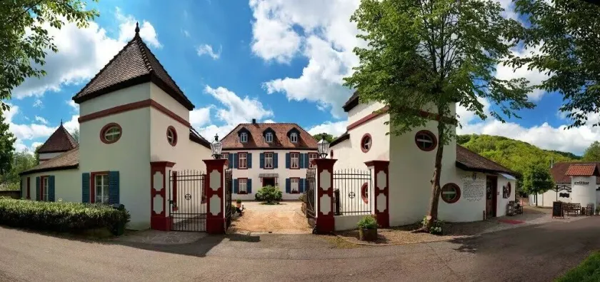 Hotel Restaurant Annahof - Image 1
