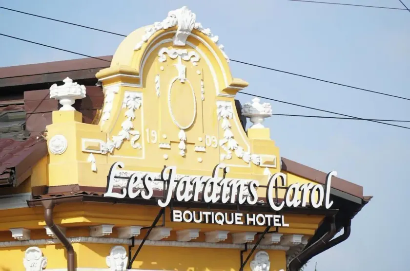 Hotel Les Jardins Carol - Image 1