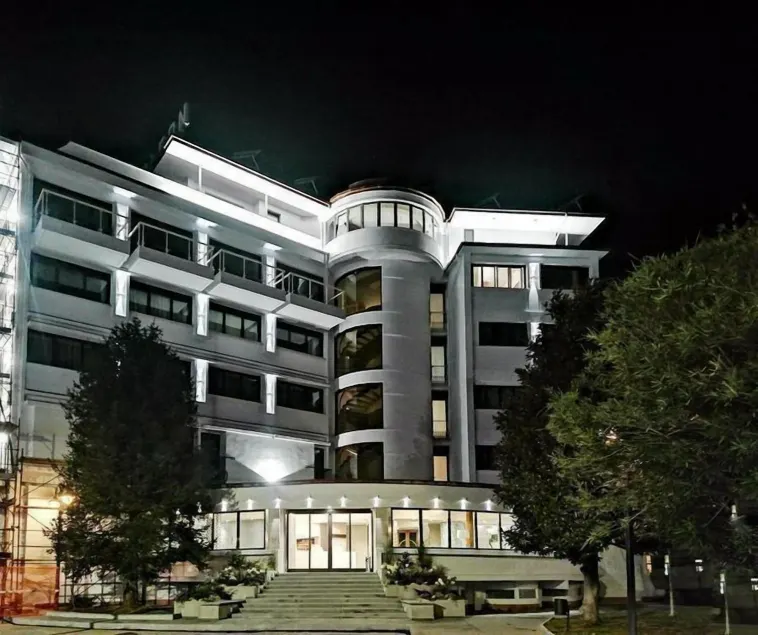 Hotel Napoleon - Image 1