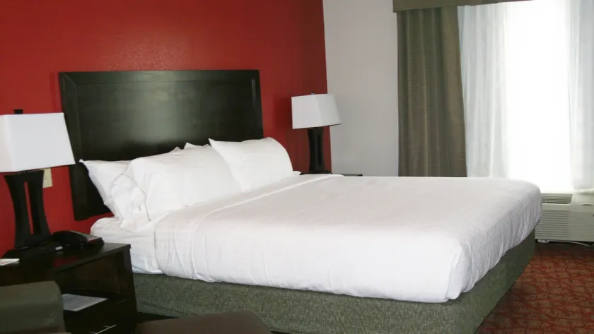 Holiday Inn Guin by IHG - Room