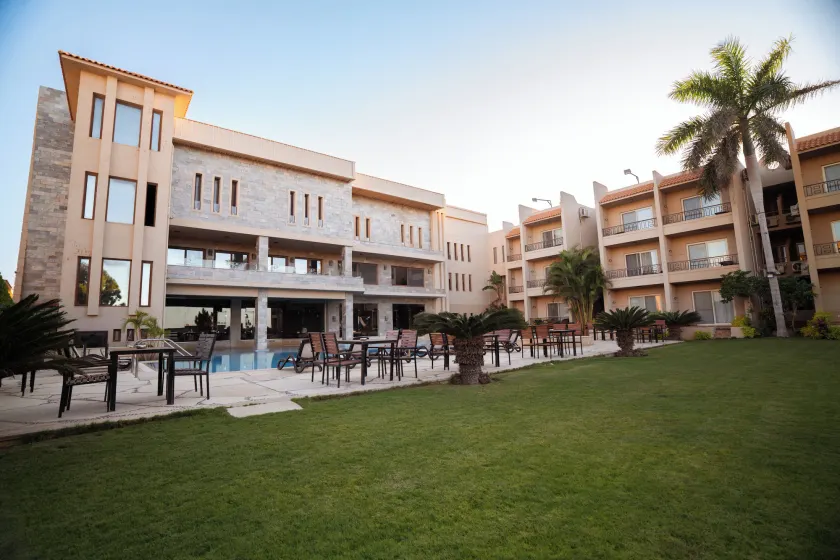 Panacea Suites Hotel - Image 1