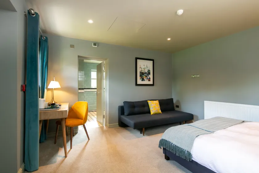 The Cowdray Arms - Image 1