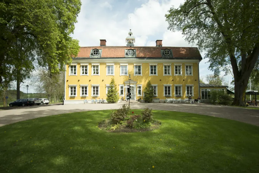 Knistad Herrgård - Image 1