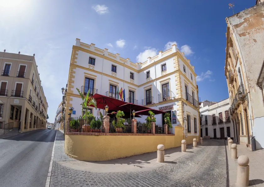Hotel Palacio de Hemingway - Image 1